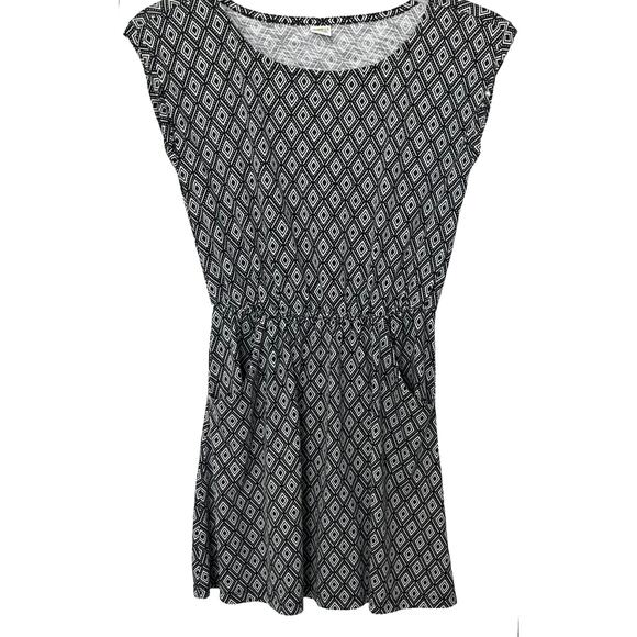 CRAZY 8 CAP SLV PULL-OVER MIDI WAIST DRESS, JUNIORS, XL (14/16)-BLACK & WHITE - Picture 1 of 11